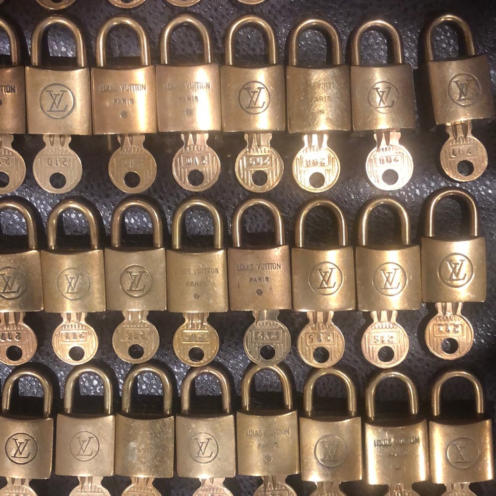 LOUIS VUITTON Lock Key 200 Series (Multiple Options) LV Lock Key AUTHENTIC HTF - Picture 16 of 17